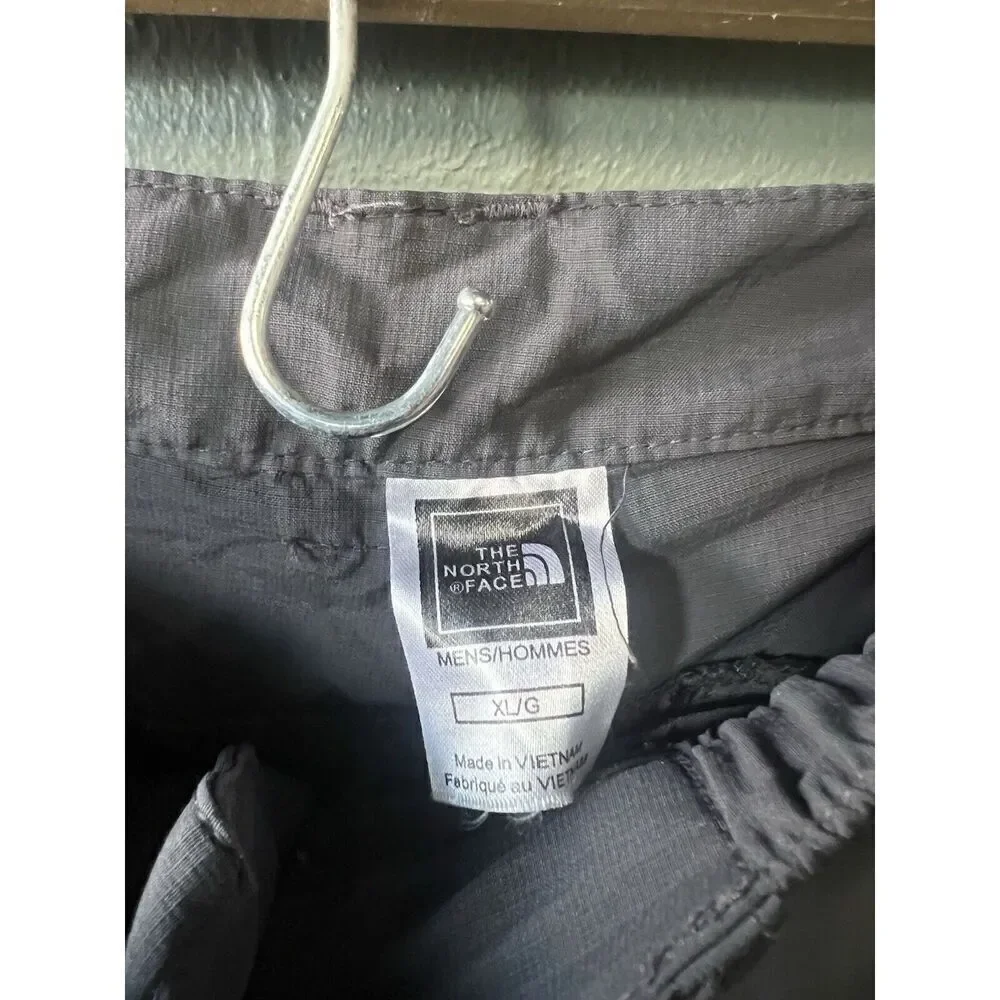 The North Face Mens Gray Cargo Convertible Outdoor Hiking Pants Size XL Nylon